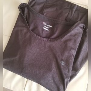 🎁Champion embossed print top